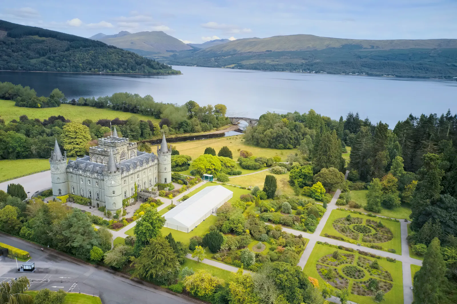 Christmas pudding crying scene in Downton Abbey 