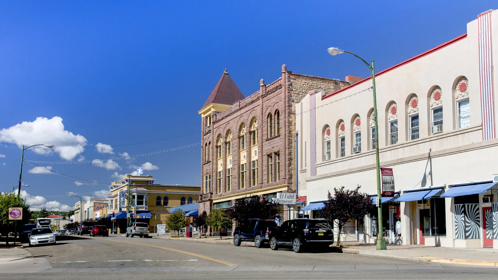Cowboy Bill robs a bank scene in Longmire