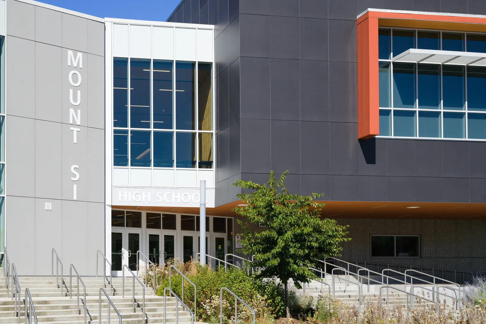 The high school scene in Twin Peaks