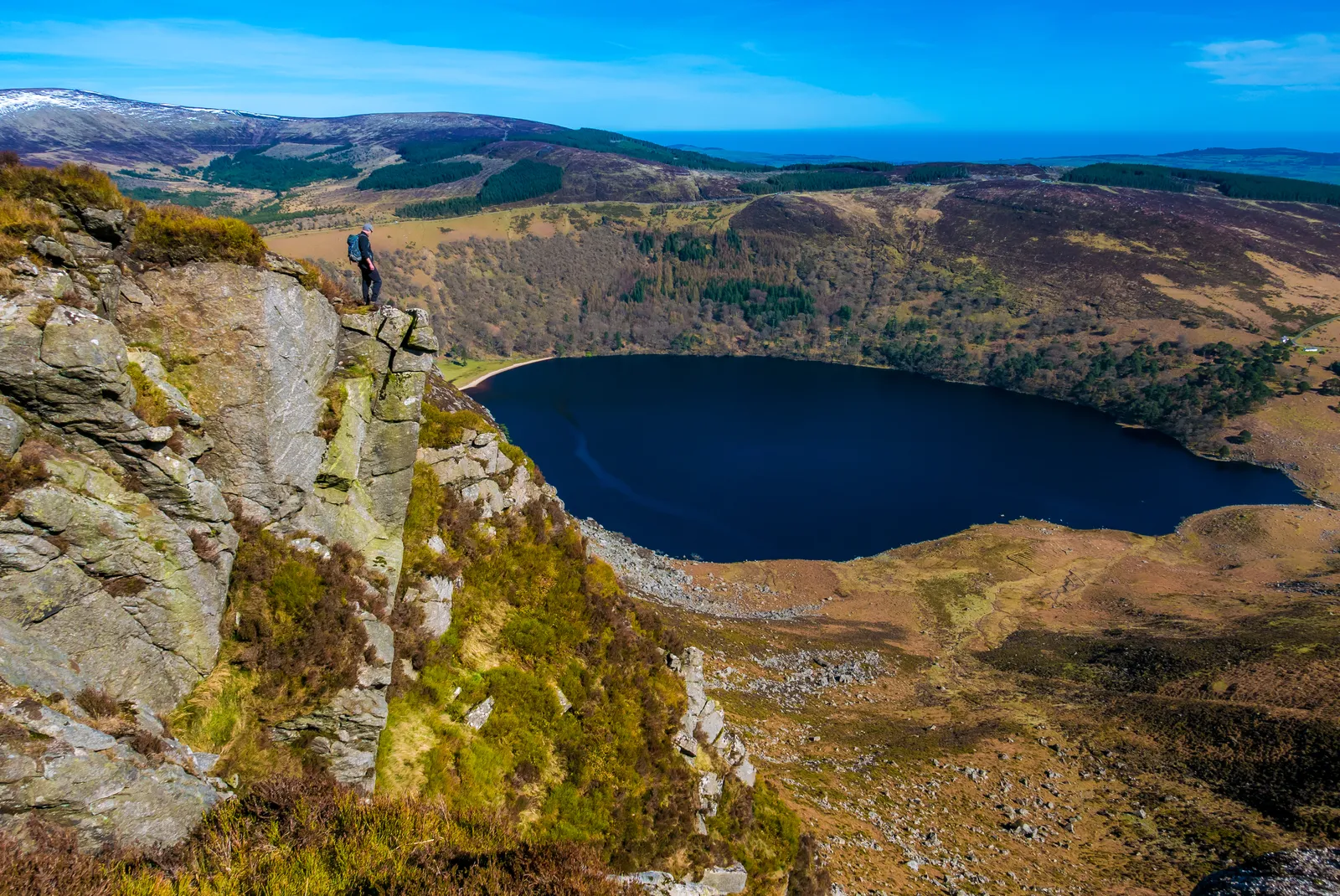 Ragnar and Bjorn meet the Rollo scene in Vikings