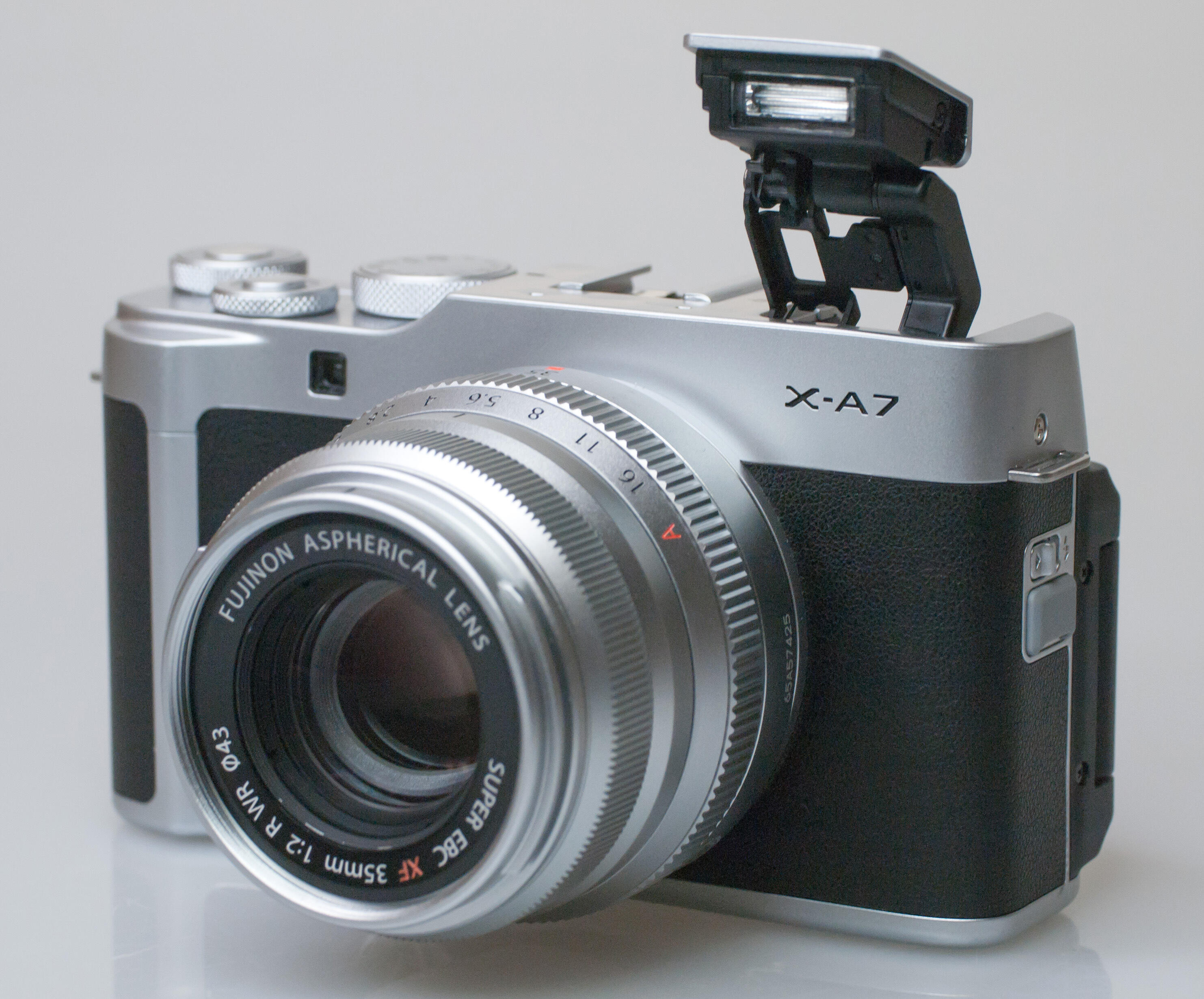 Fujifilm X-A7 Review