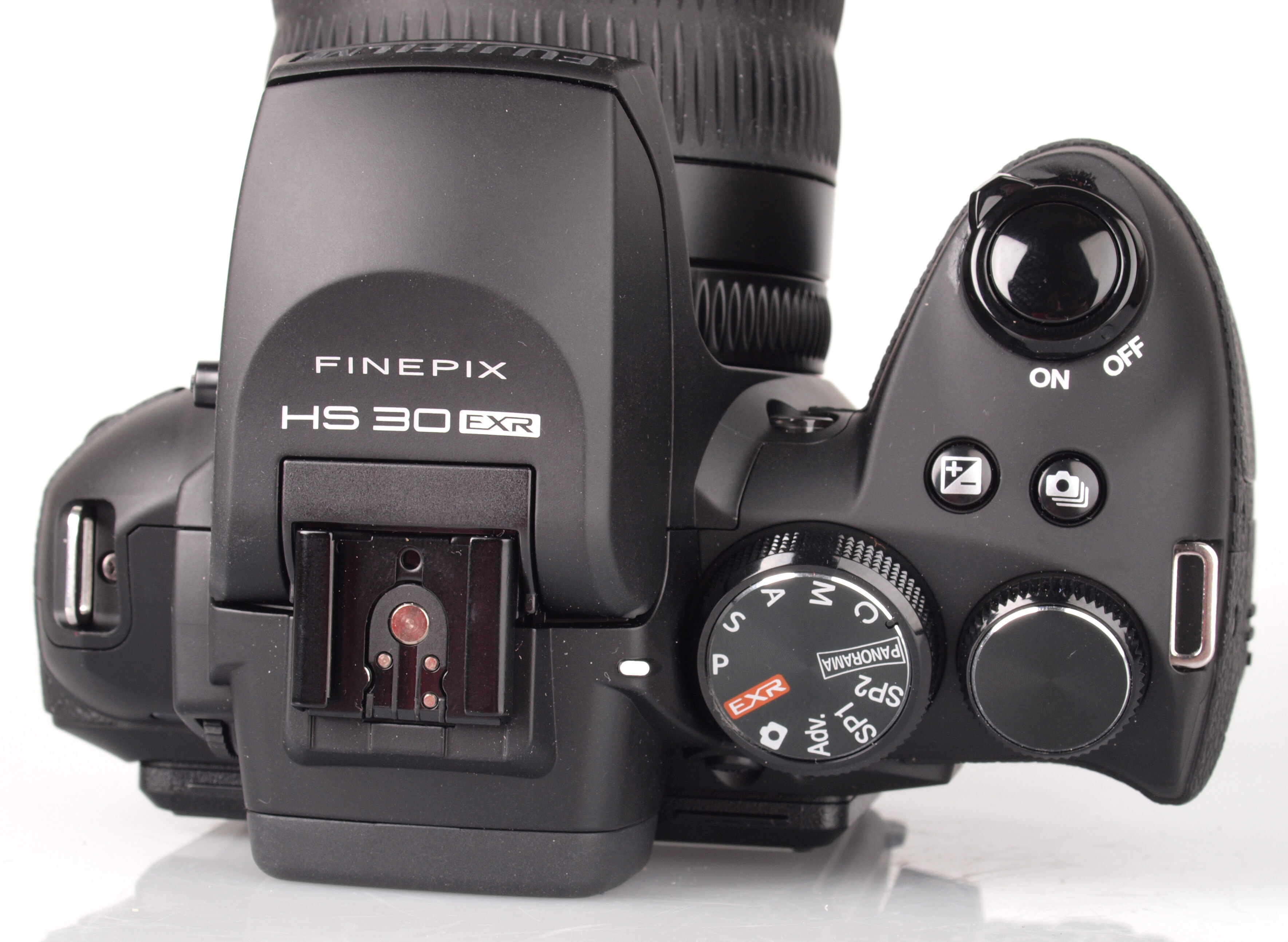 Fujifilm FinePix HS30EXR Bridge Camera Review