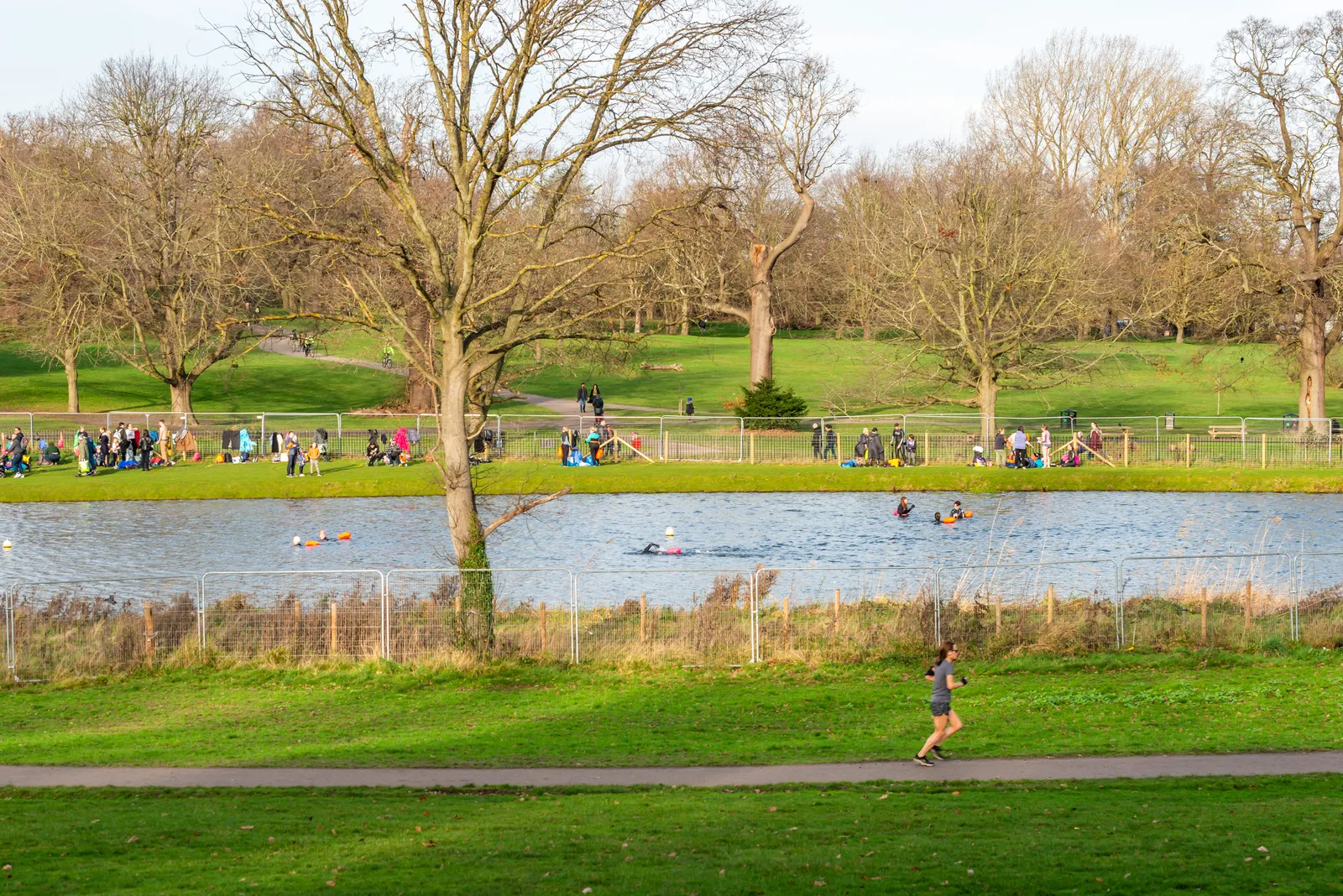 Young Maggie flees the asylum scene in Dark Shadows