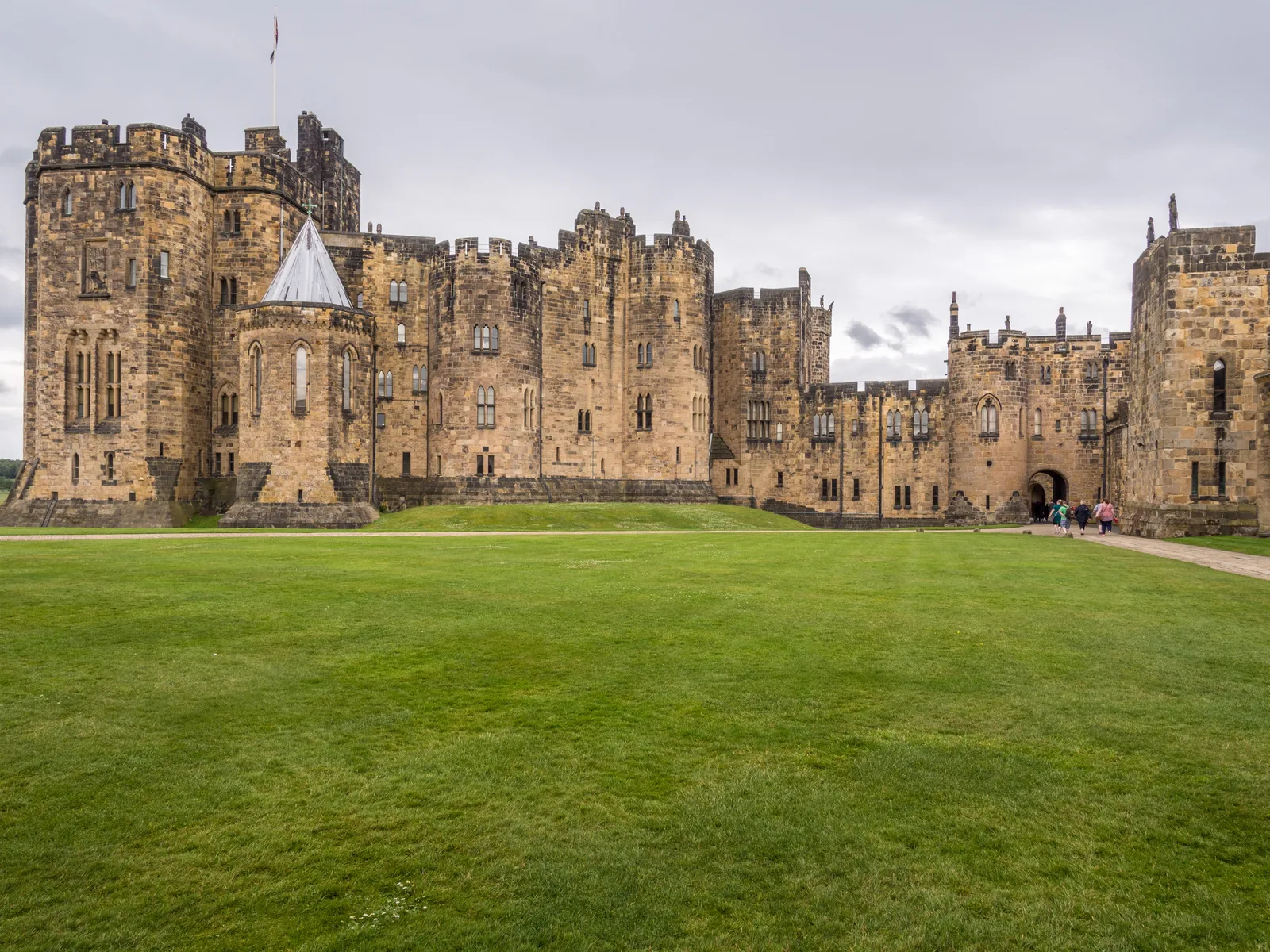Dancing in the library scene in Downton Abbey 