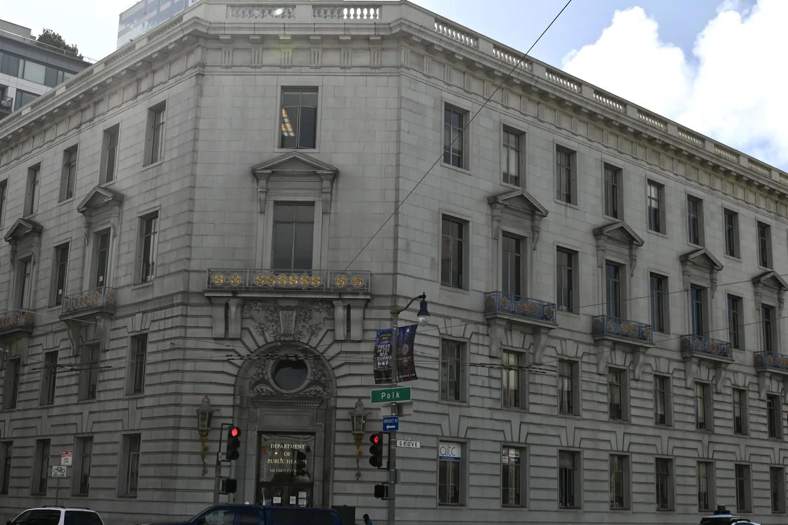 Claire in the judge’s chambers scene in High Crimes